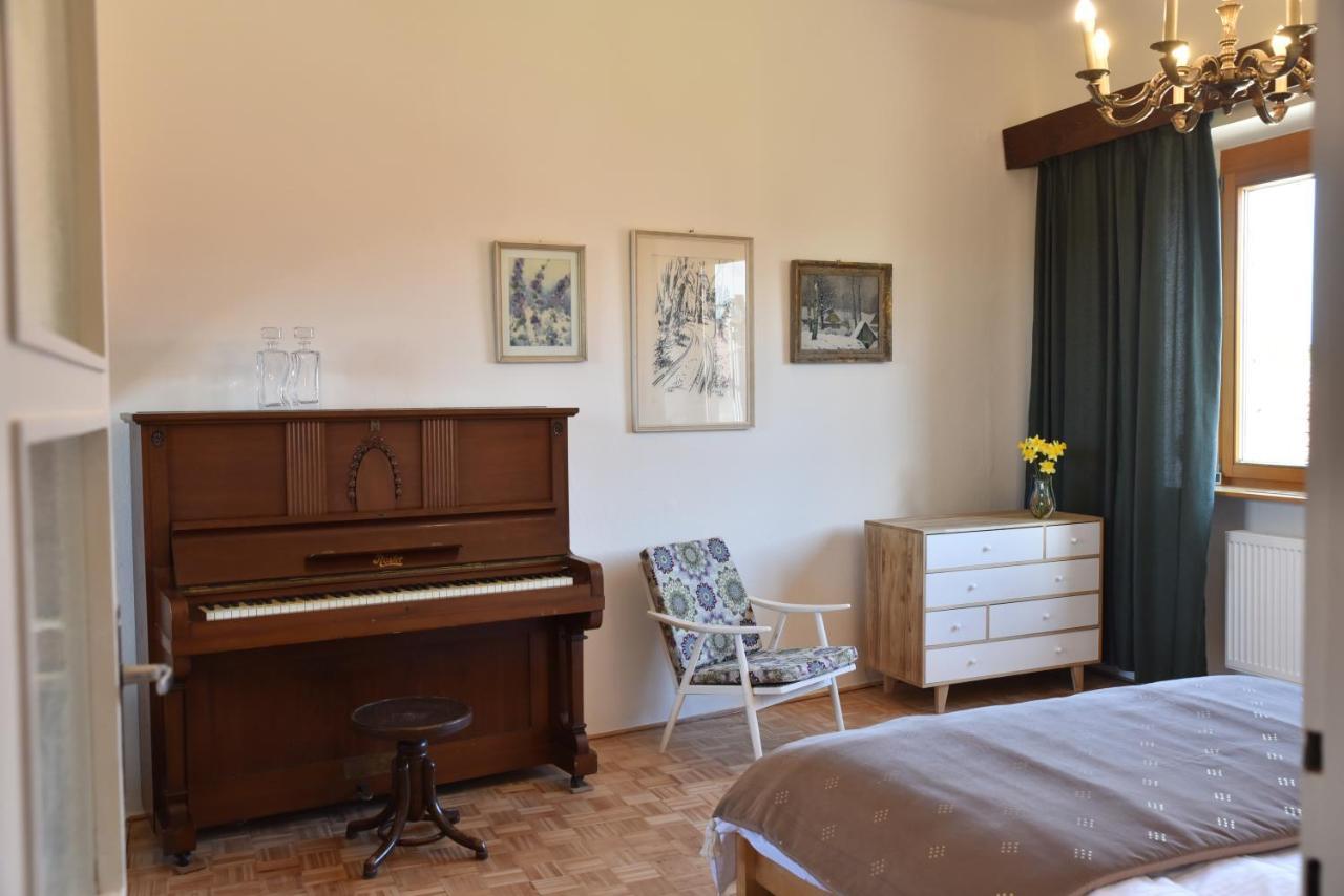 Apartman S Klavirem Леднице Экстерьер фото