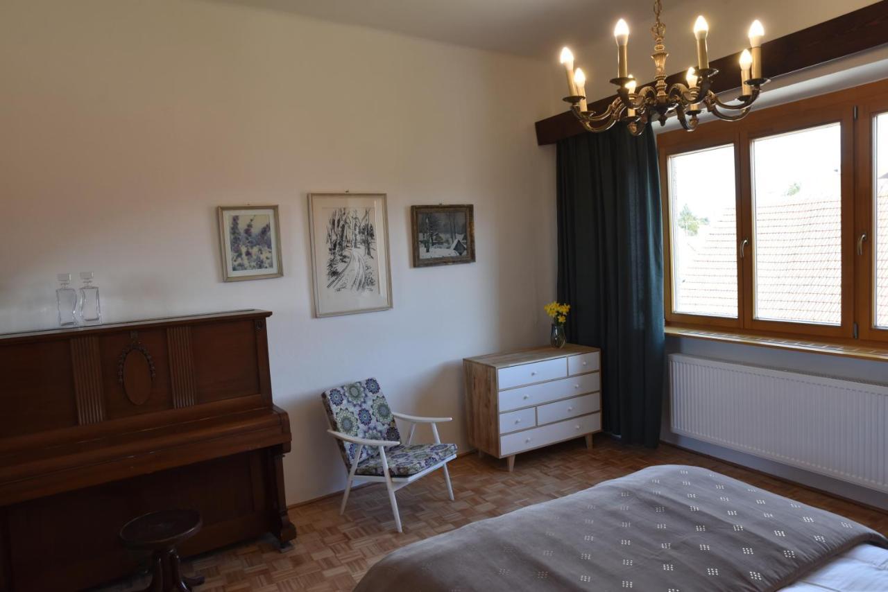 Apartman S Klavirem Леднице Экстерьер фото